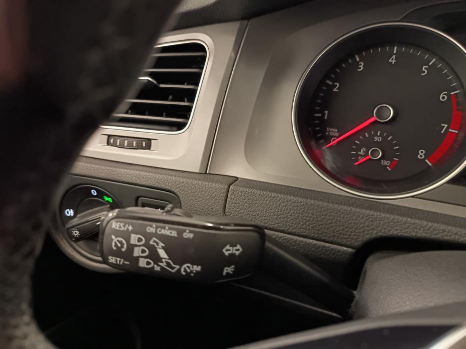 VOLKSWAGEN Golf 2017