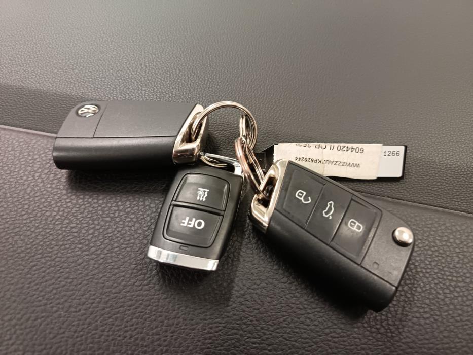 VOLKSWAGEN Golf 2019