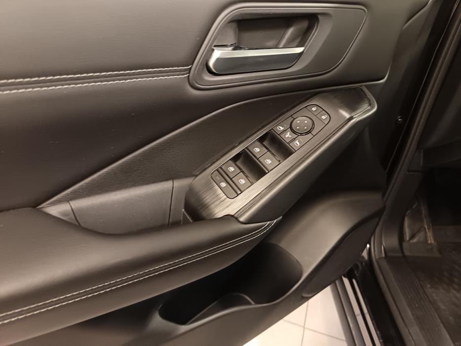 NISSAN Qashqai 2023