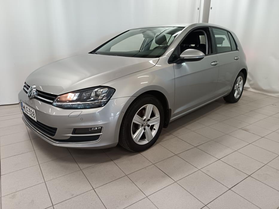 VOLKSWAGEN Golf 2013