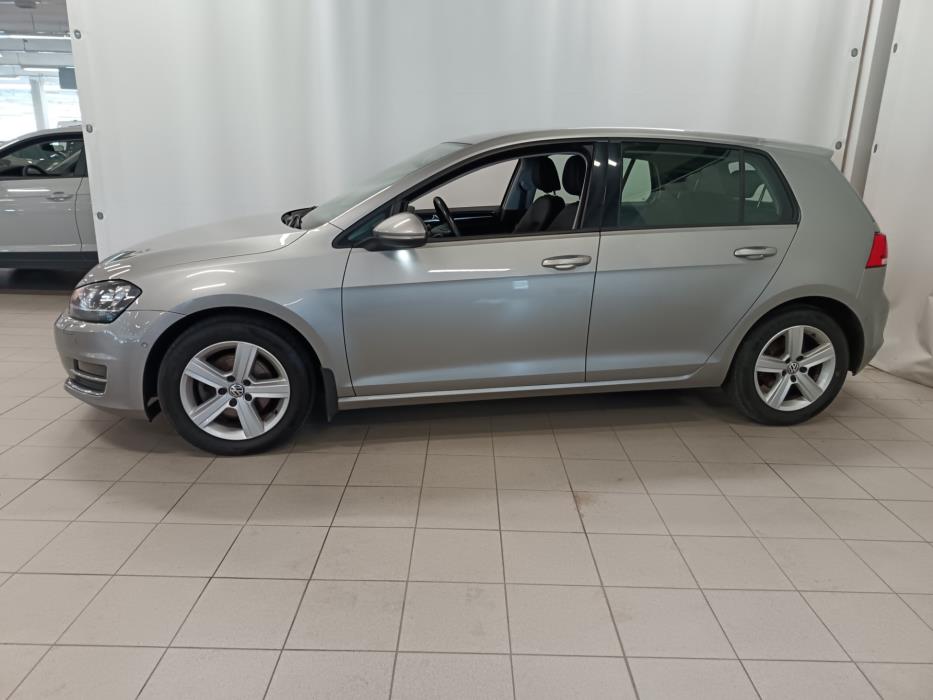 VOLKSWAGEN Golf 2013