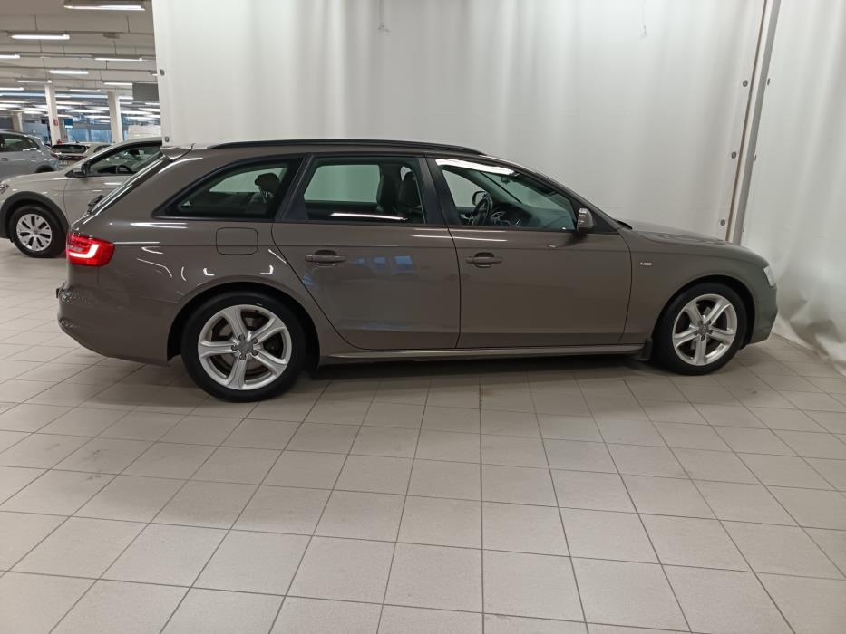 AUDI A4 2014