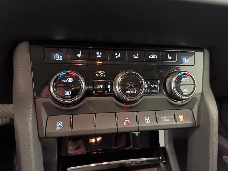 SKODA Karoq 2023