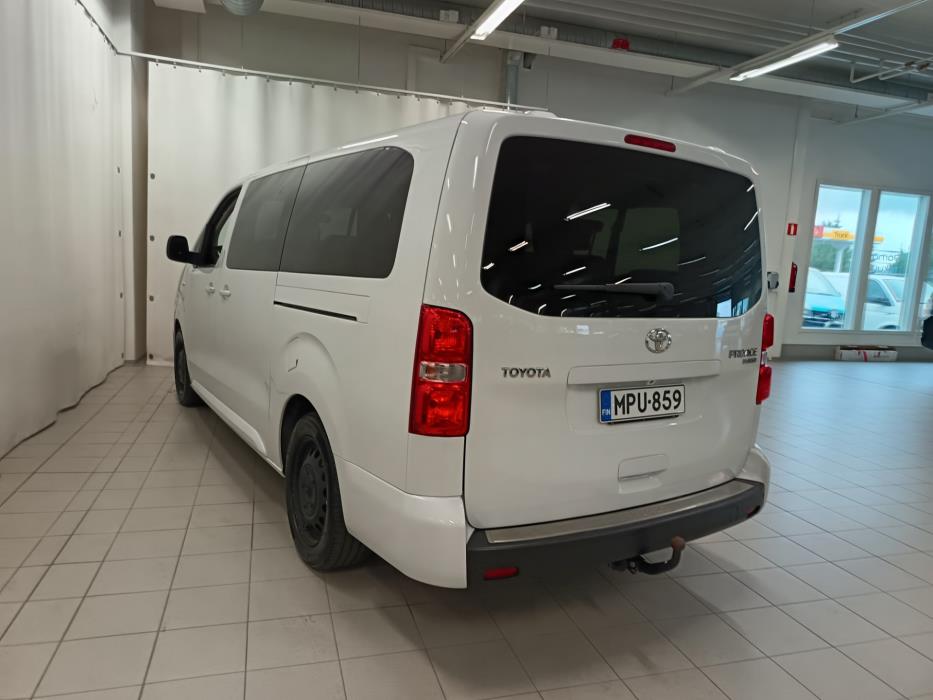 Toyota Proace Verso 2024