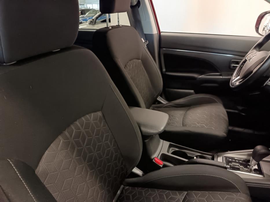 MITSUBISHI ASX 2020