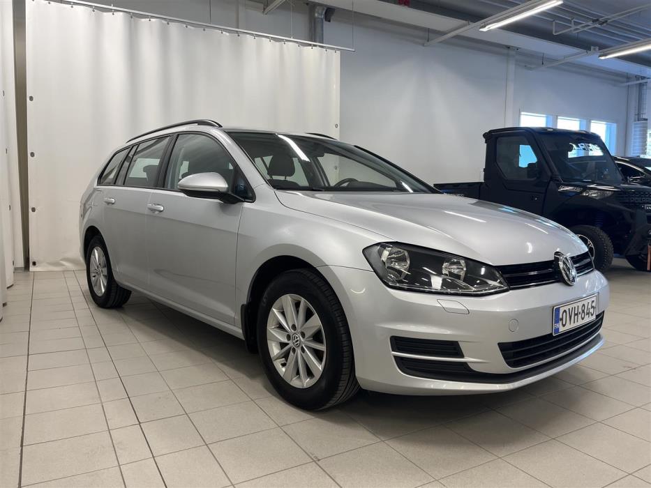 VOLKSWAGEN Golf 2016