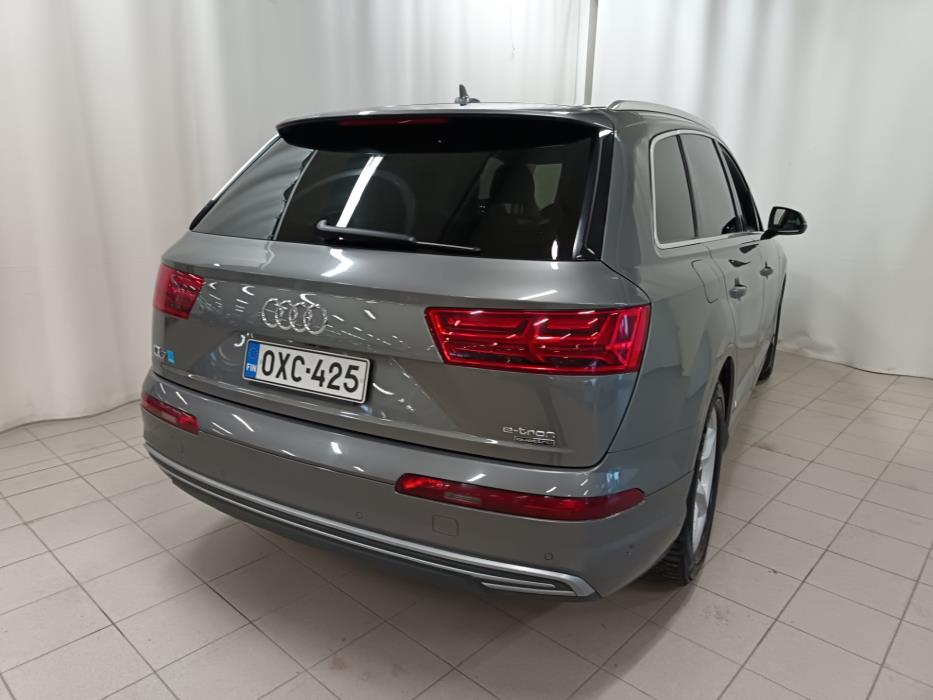 AUDI Q7 2017