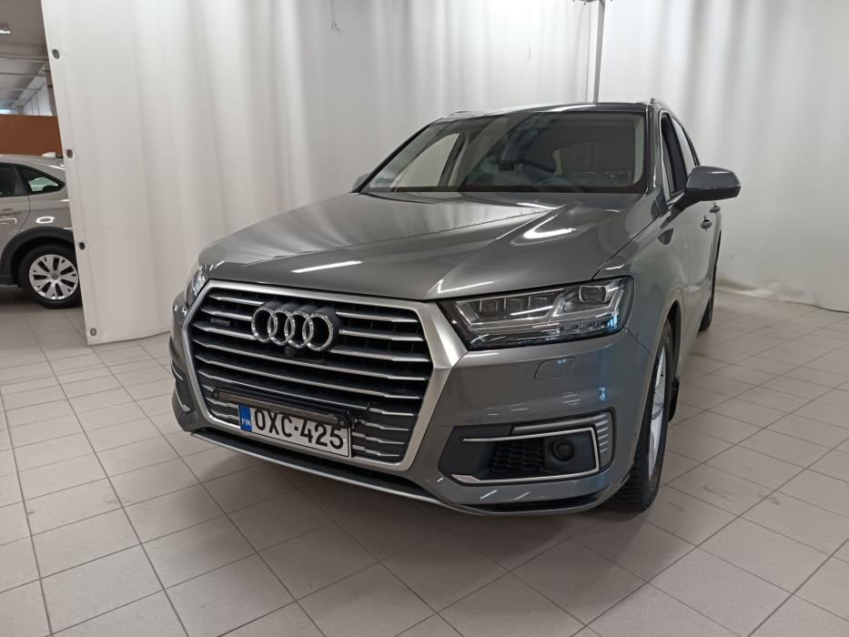 AUDI Q7 2017