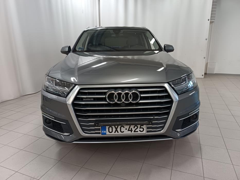 AUDI Q7 2017