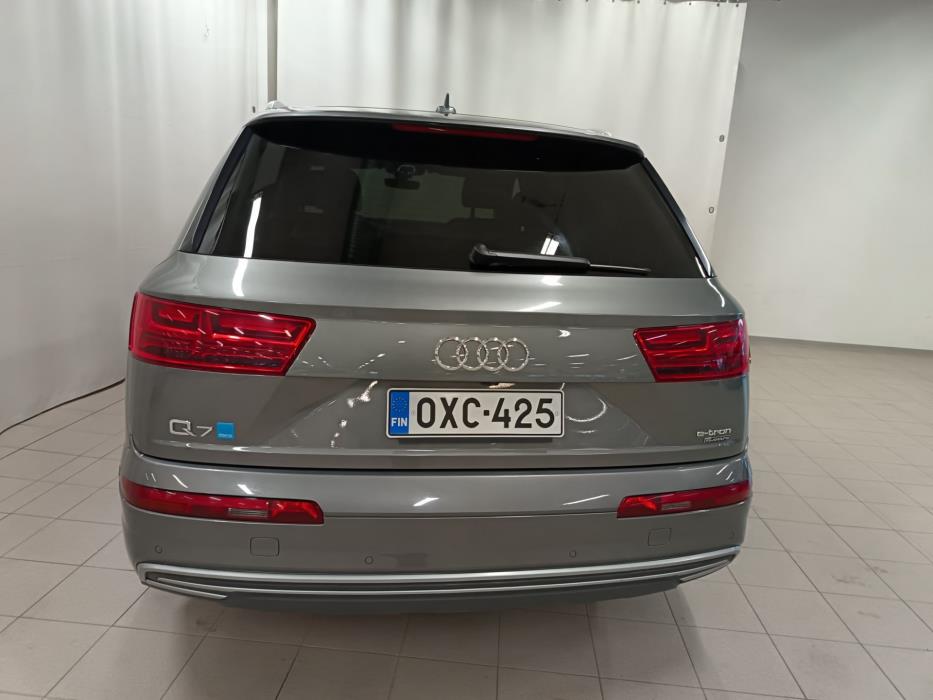 AUDI Q7 2017