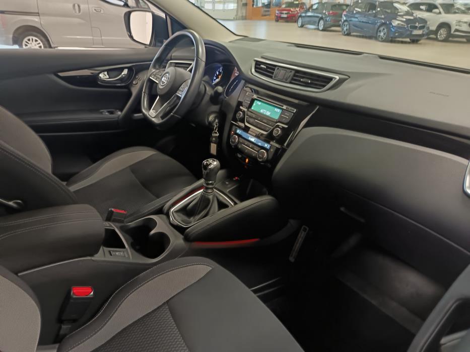NISSAN Qashqai 2018
