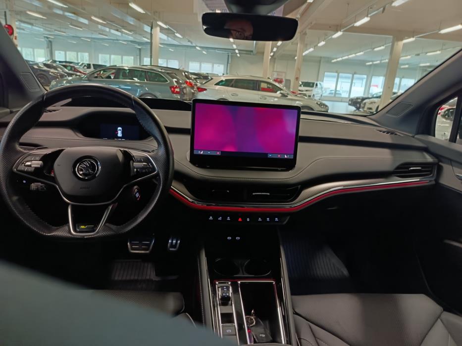 SKODA Enyaq 2024