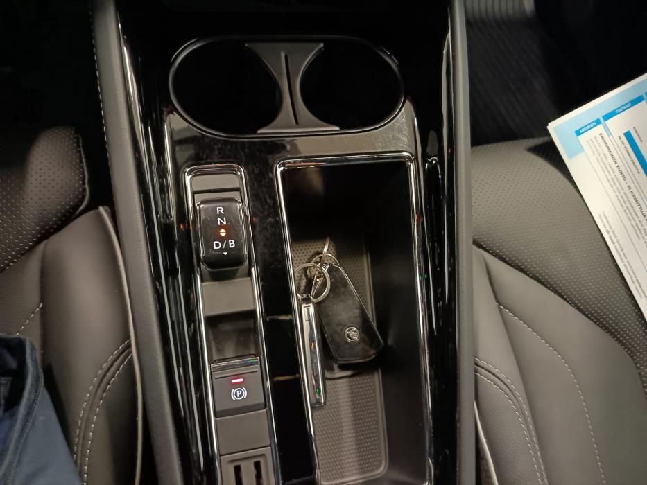 SKODA Enyaq 2024