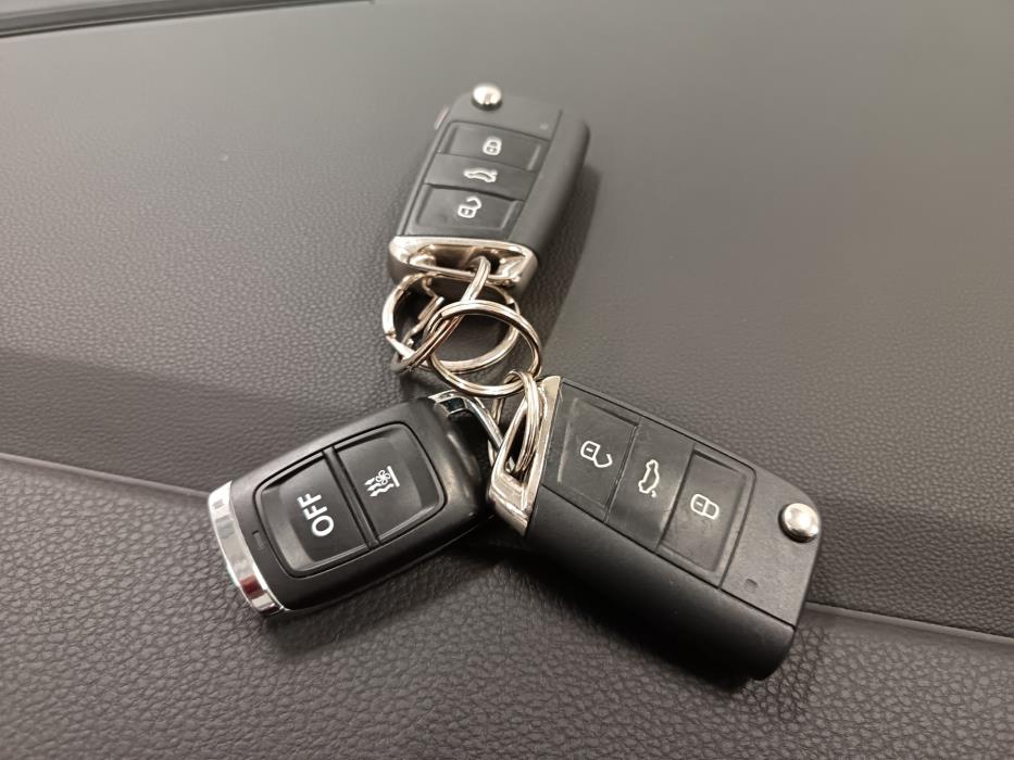 VOLKSWAGEN Golf 2017