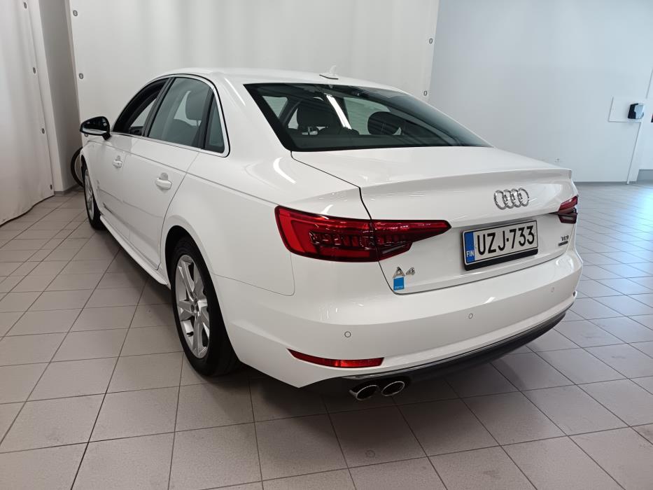 AUDI A4 2016