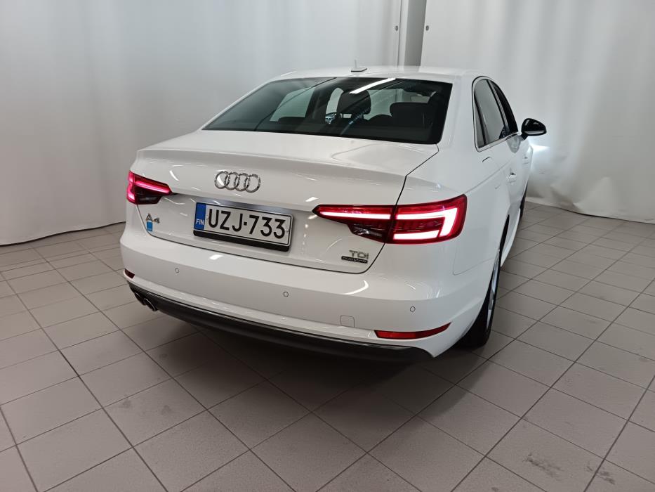 AUDI A4 2016