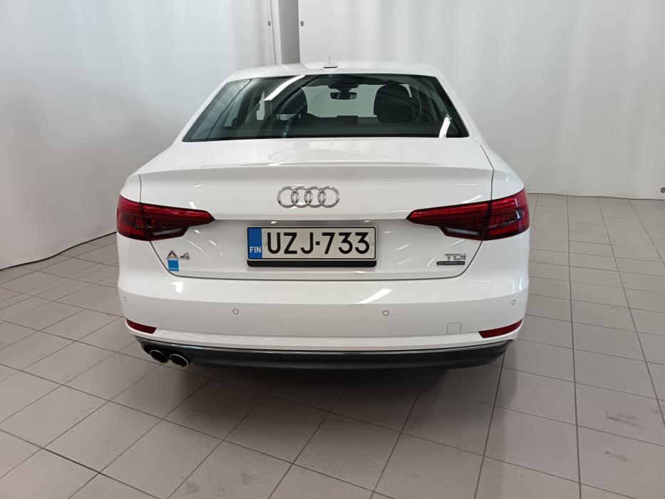 AUDI A4 2016