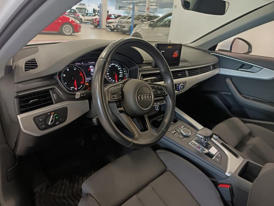 AUDI A4 2016