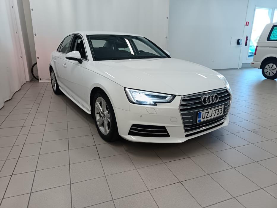 AUDI A4 2016