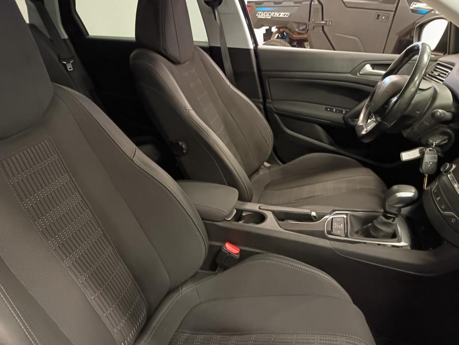 PEUGEOT 308 2018