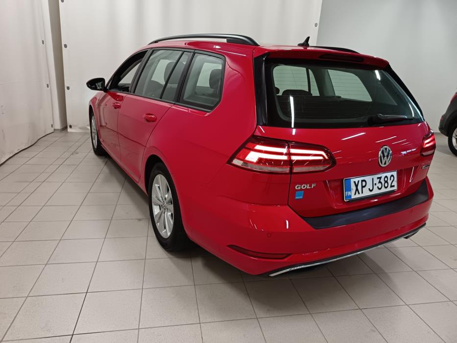 VOLKSWAGEN Golf 2020