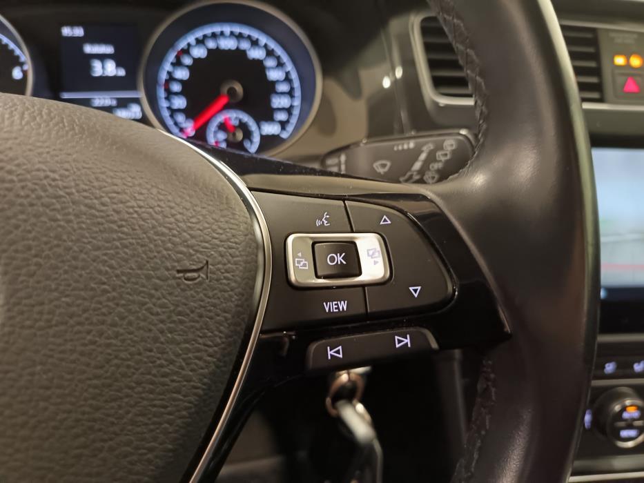 VOLKSWAGEN Golf 2020