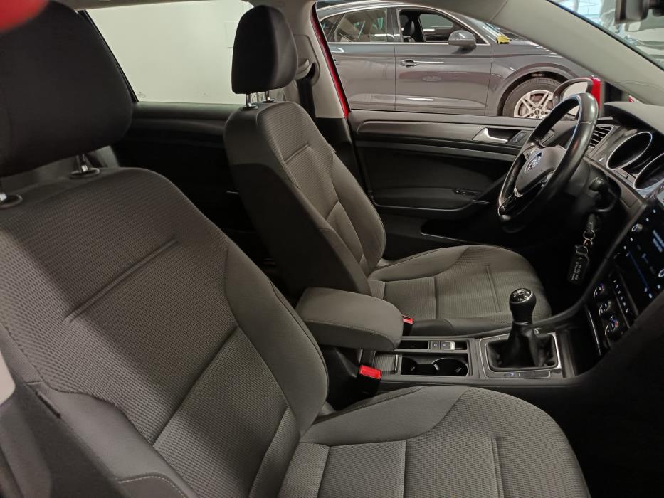VOLKSWAGEN Golf 2020