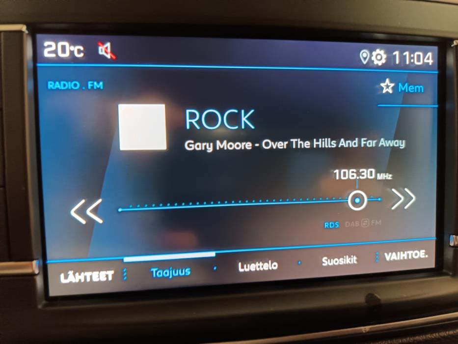 Peugeot Traveller 2022