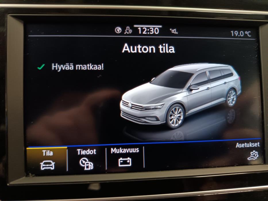 VOLKSWAGEN Passat 2022