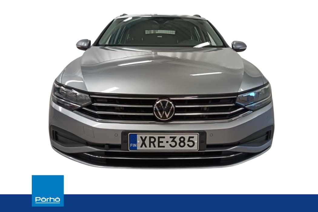 VOLKSWAGEN Passat 2022