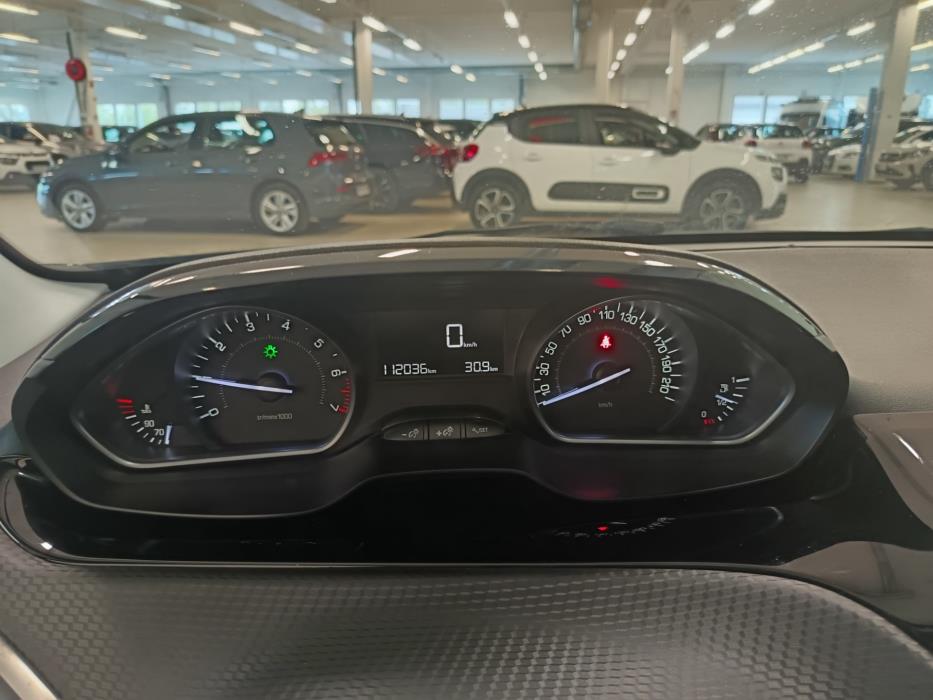 PEUGEOT 208 2017