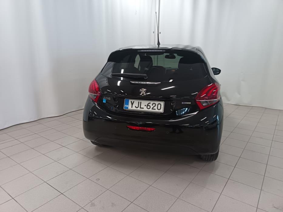 PEUGEOT 208 2017