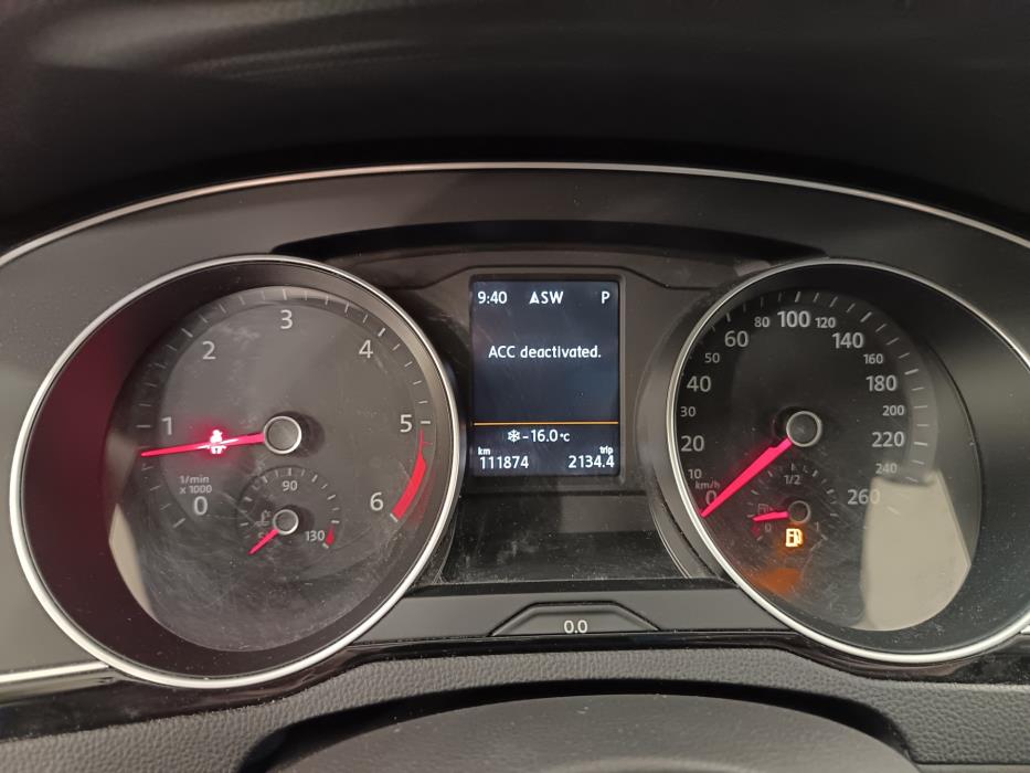 VOLKSWAGEN Passat 2015