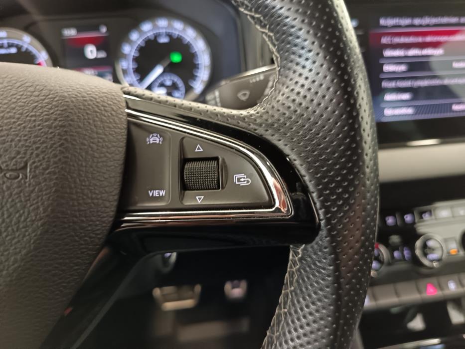 SKODA Karoq 2019