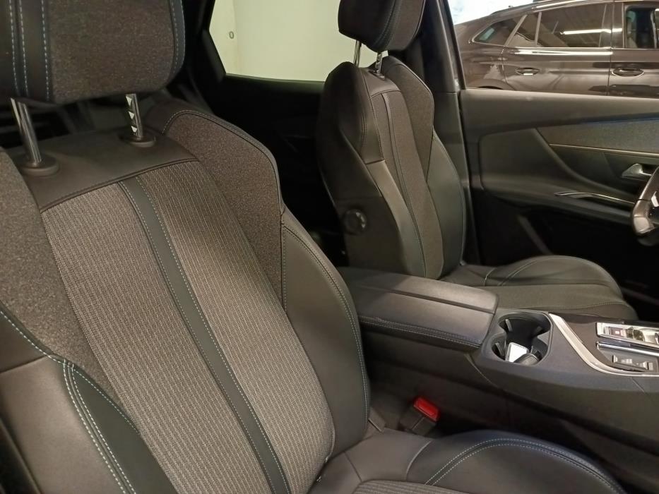 PEUGEOT 3008 2022