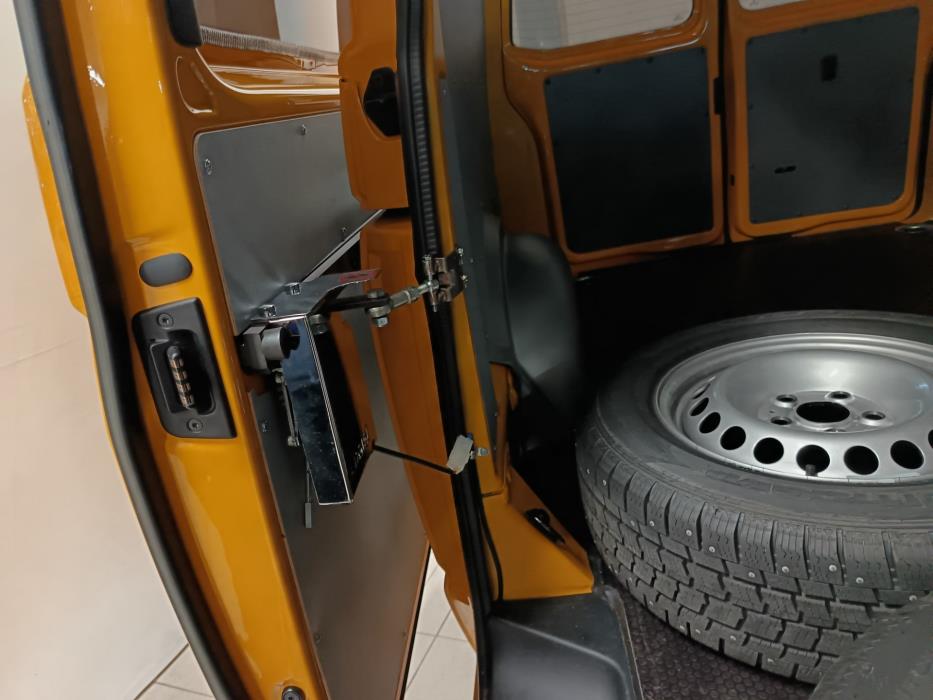 VOLKSWAGEN Transporter 2024
