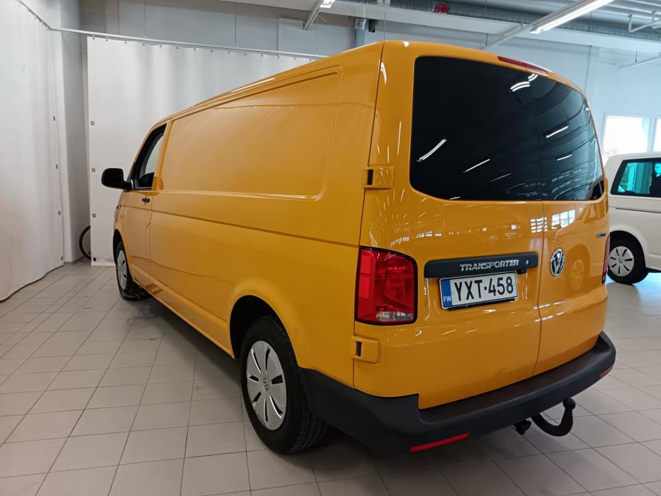 VOLKSWAGEN Transporter 2024