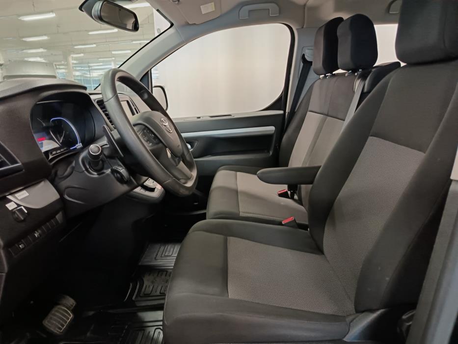 Toyota Proace Verso 2024