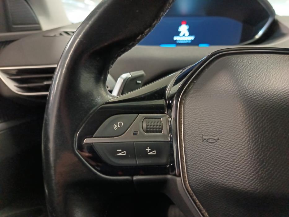 PEUGEOT 5008 2019