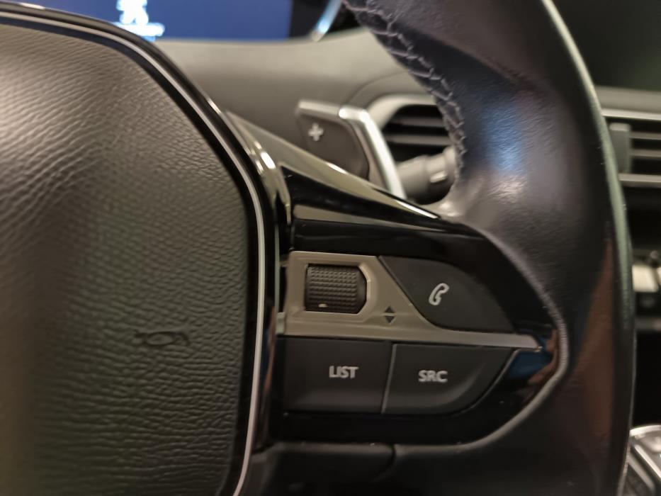 PEUGEOT 5008 2019