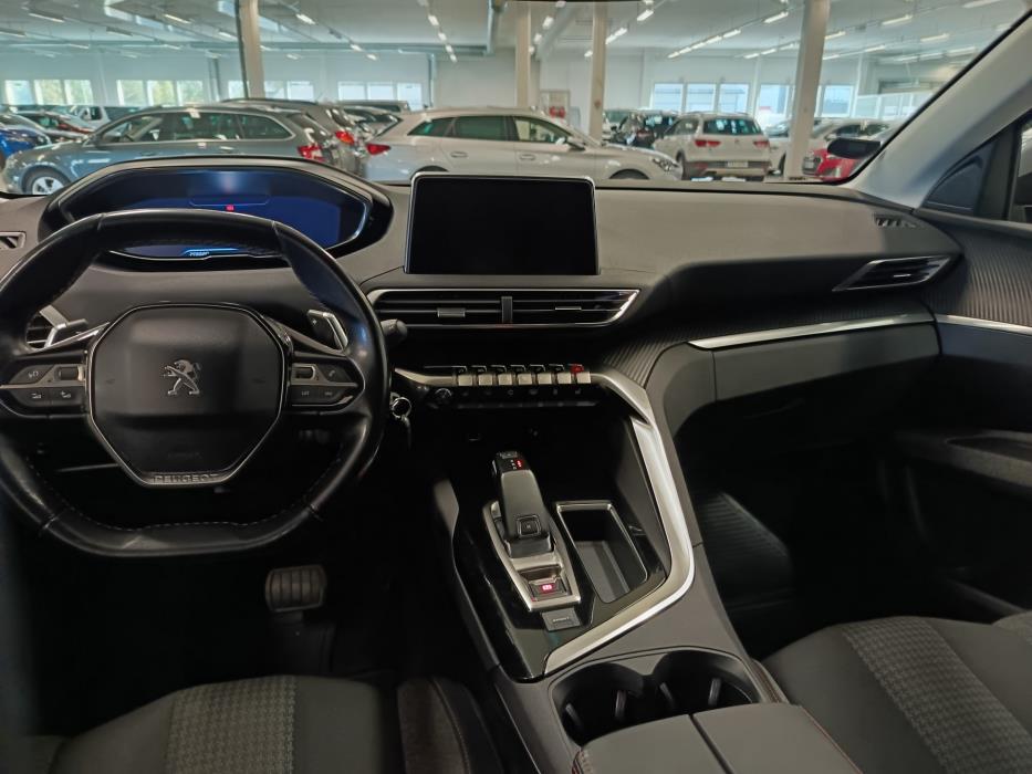 PEUGEOT 5008 2019