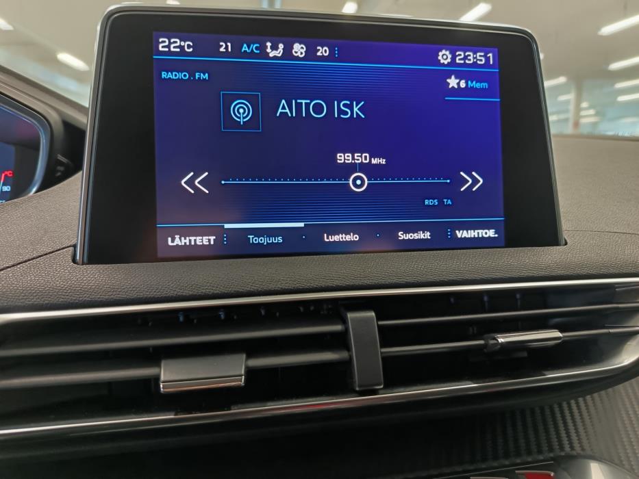 PEUGEOT 5008 2019