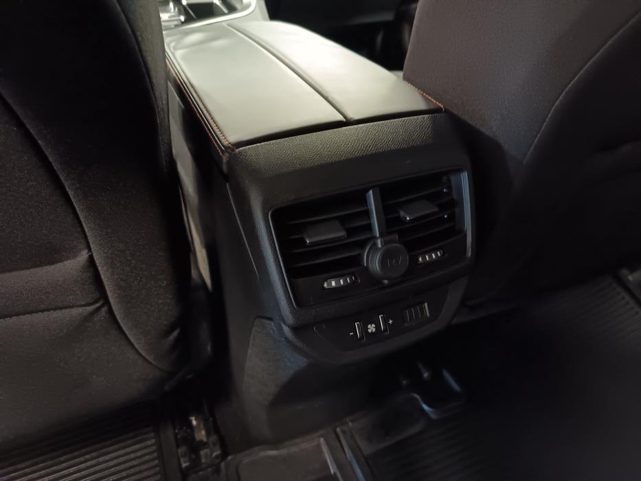 PEUGEOT 5008 2019