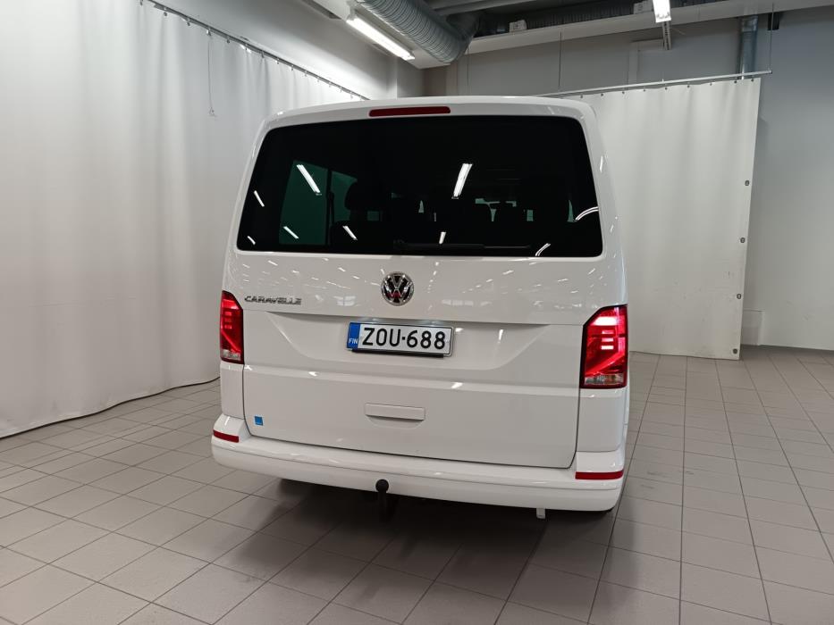 Volkswagen Caravelle 2023