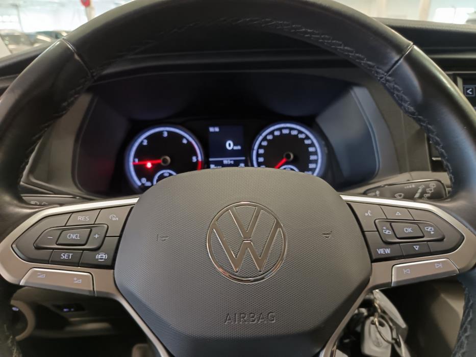 Volkswagen Caravelle 2023