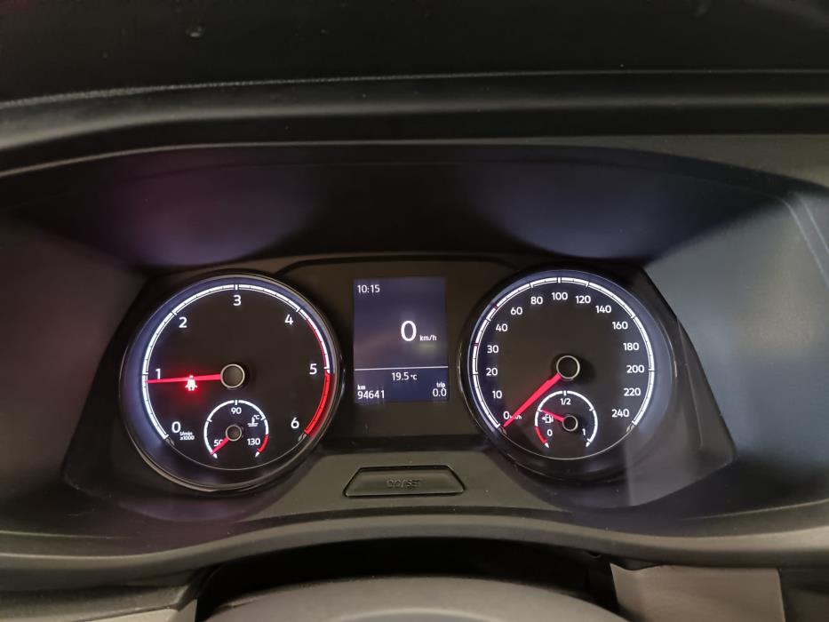 Volkswagen Caravelle 2023