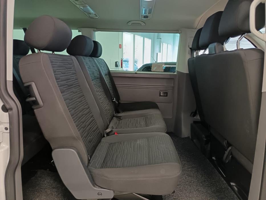 Volkswagen Caravelle 2023