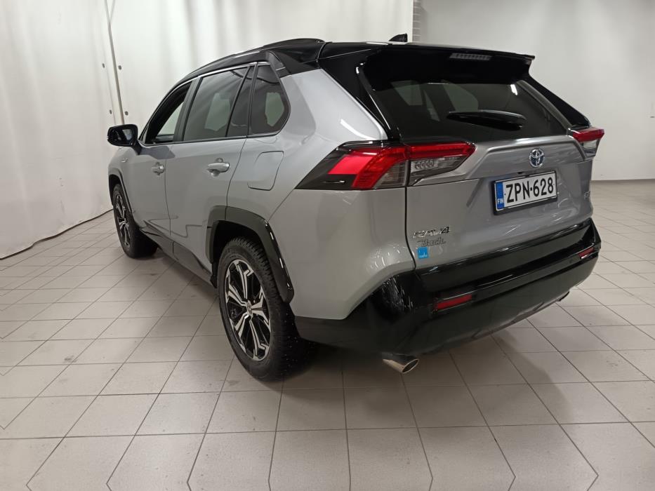 Toyota RAV4 Plug-in 2021