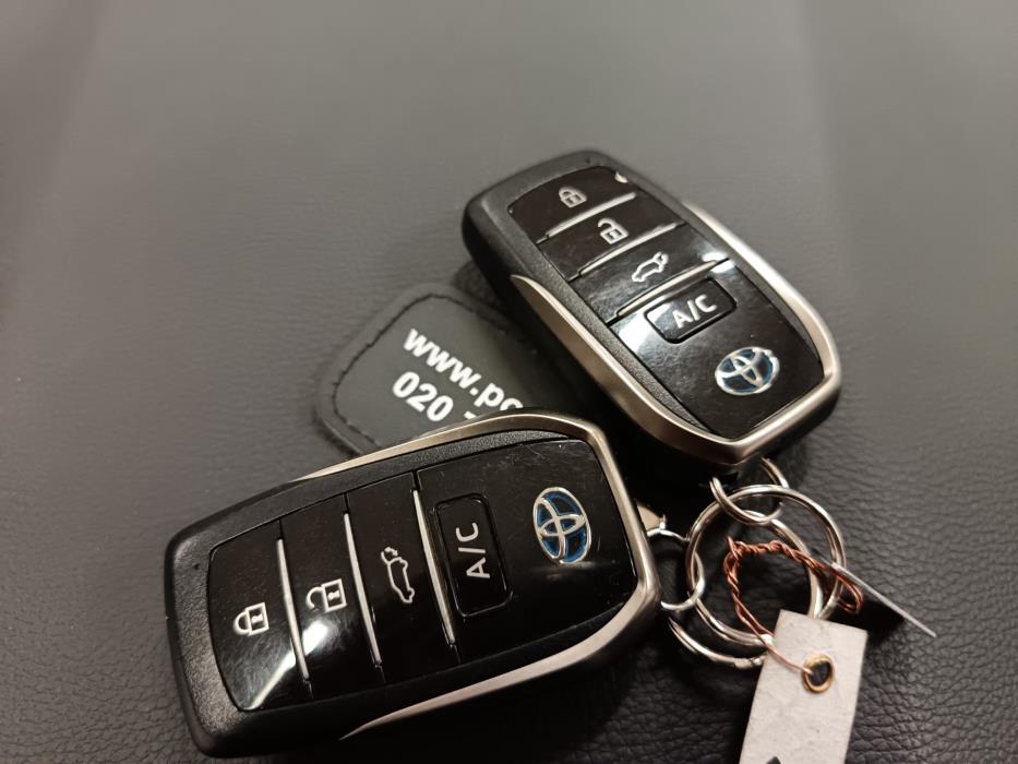 Toyota RAV4 Plug-in 2021