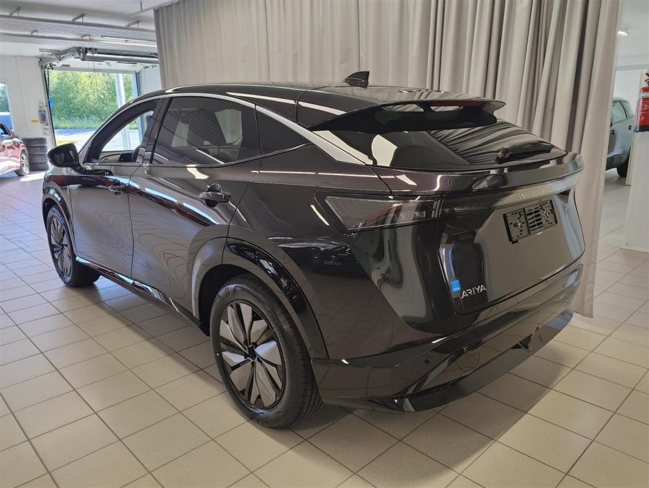 Nissan Ariya 2025
